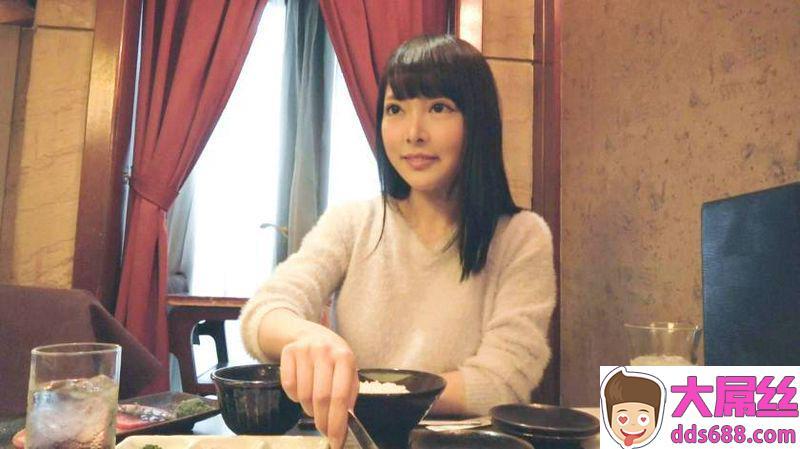 MAANsan饮食店でバイトりほちゃん23歳肉食OLみゆちゃん24歳焼肉女子ナンパ