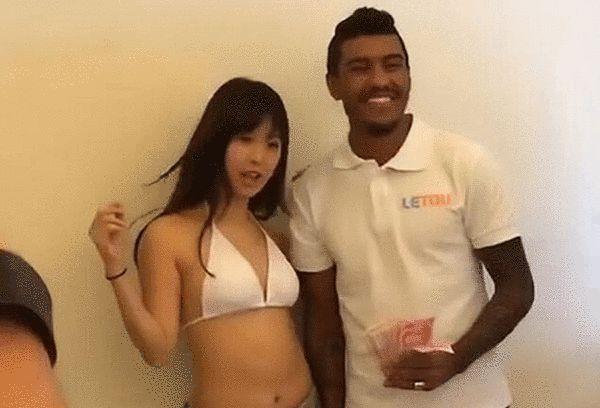 国外认识的少女