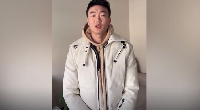 亚洲另类第一页