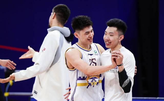 饥饿的妇人